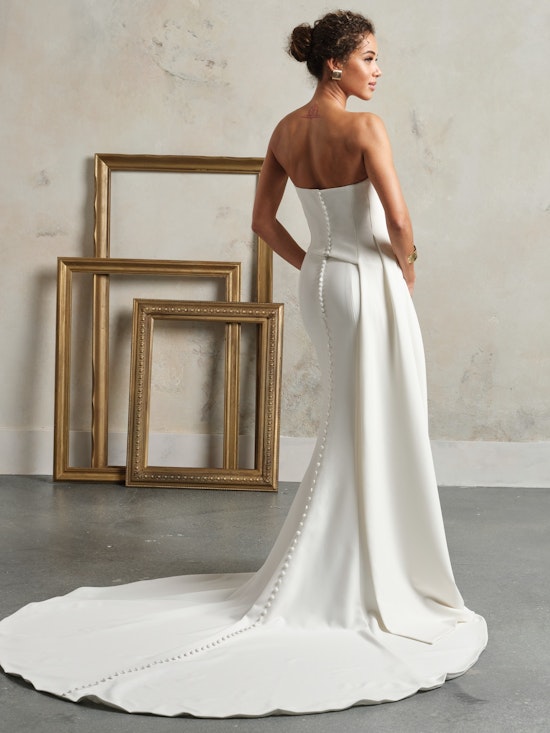 Bride wearing Sakura by Sottero and Midgley